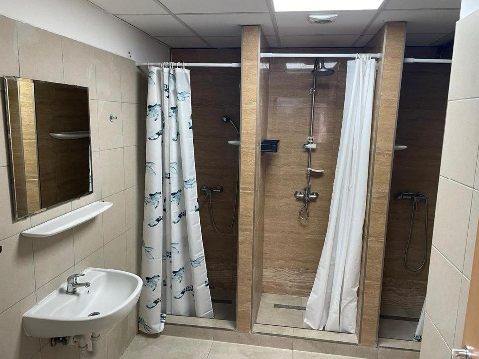 Viola Hostel Budapest Bagian luar foto